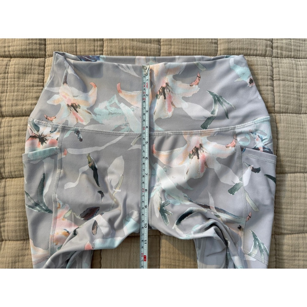 RBX Leggings Womens M Grey Floral Capri High Waisted Side Pockets Activewear - Picture 7 of 7